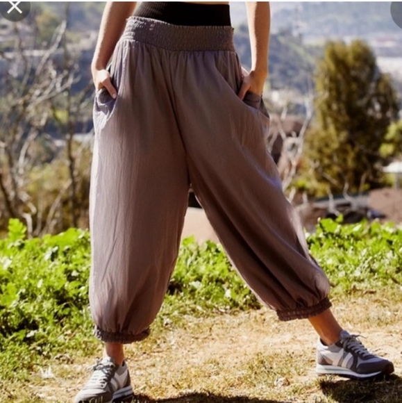 NWT Free People Sashay My Way Solid Jogger Pants - Picture 5 of 12